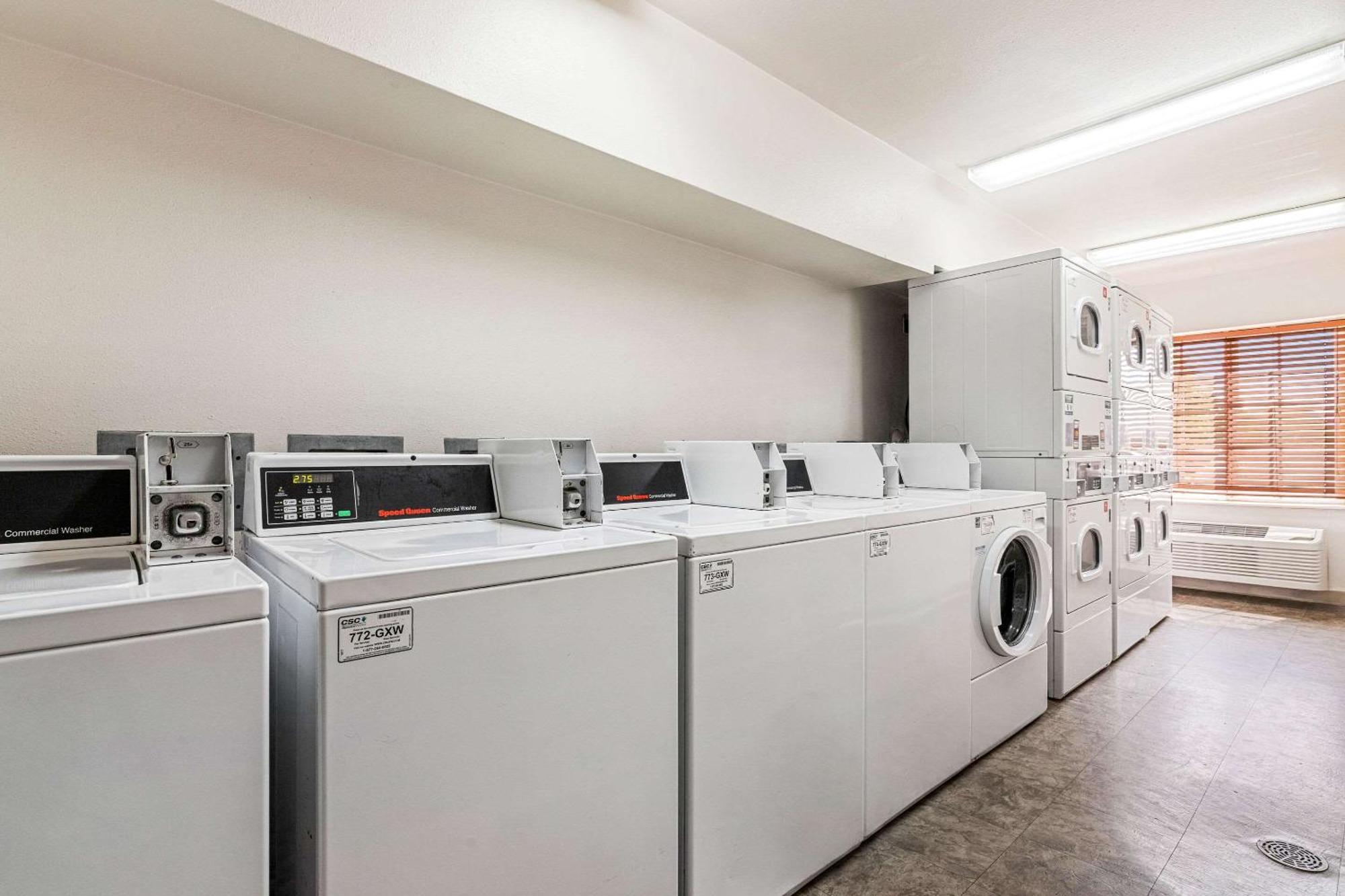 Woodspring Suites Tulsa Dış mekan fotoğraf
