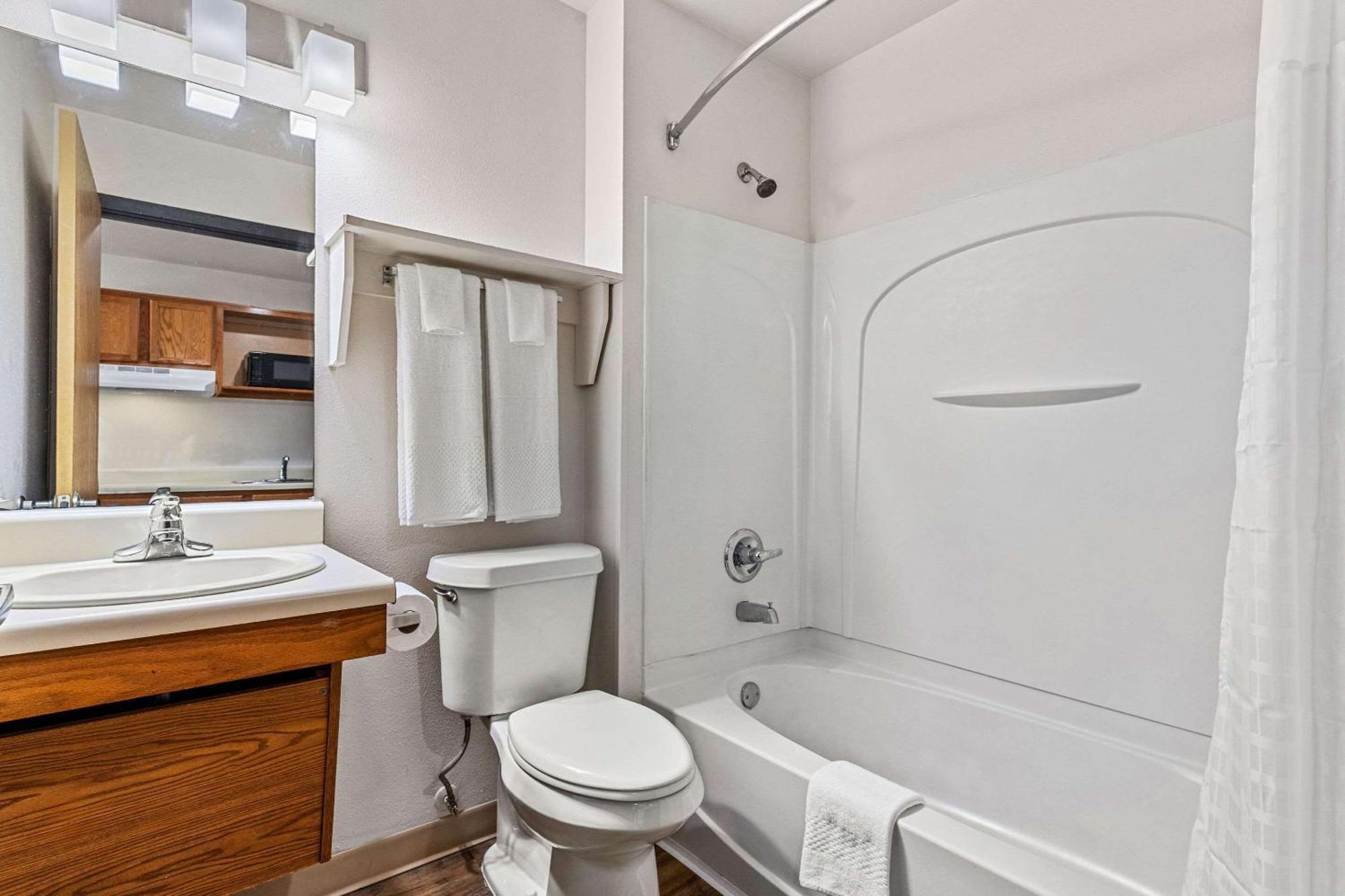 Woodspring Suites Tulsa Dış mekan fotoğraf
