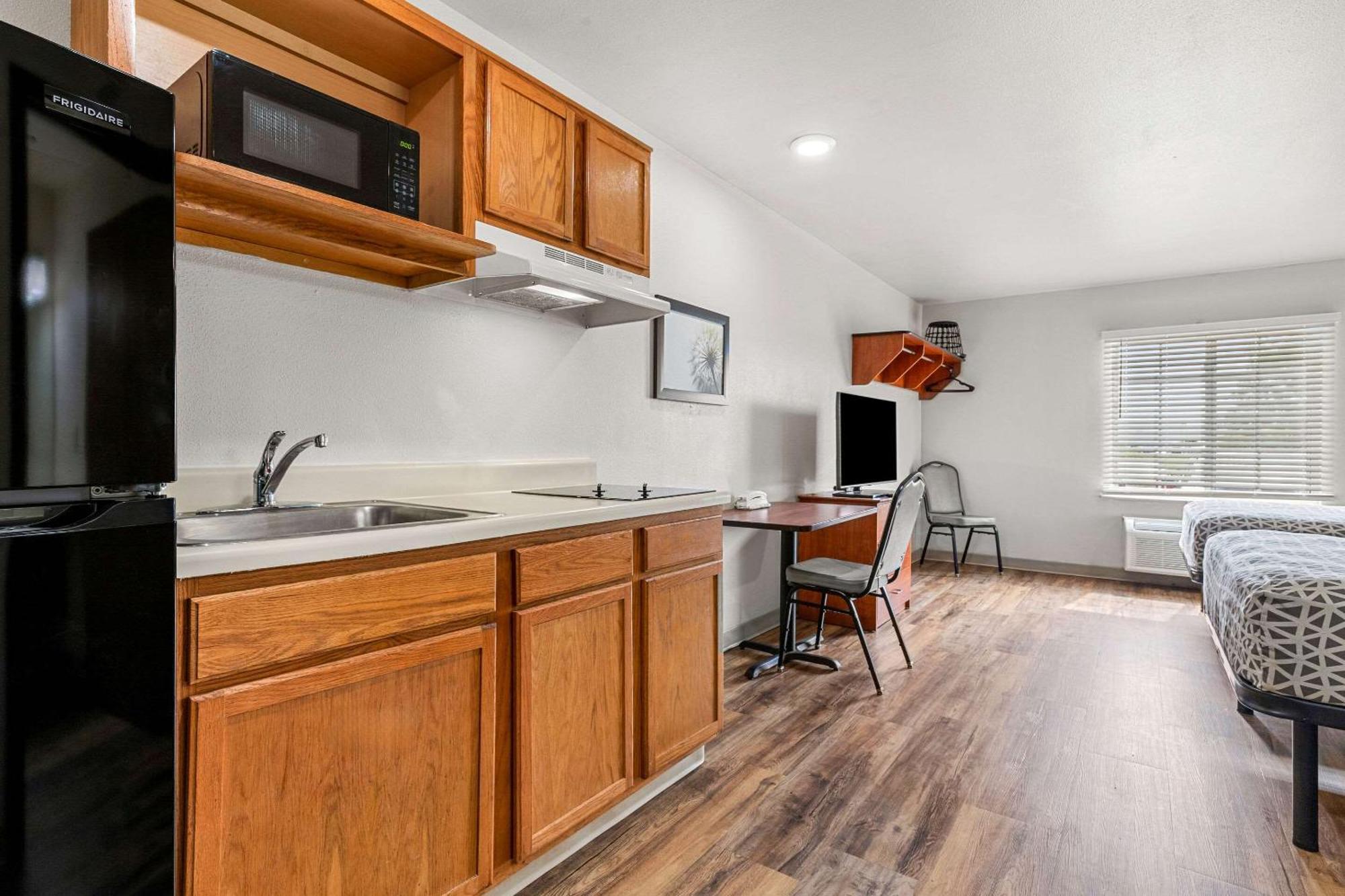 Woodspring Suites Tulsa Dış mekan fotoğraf