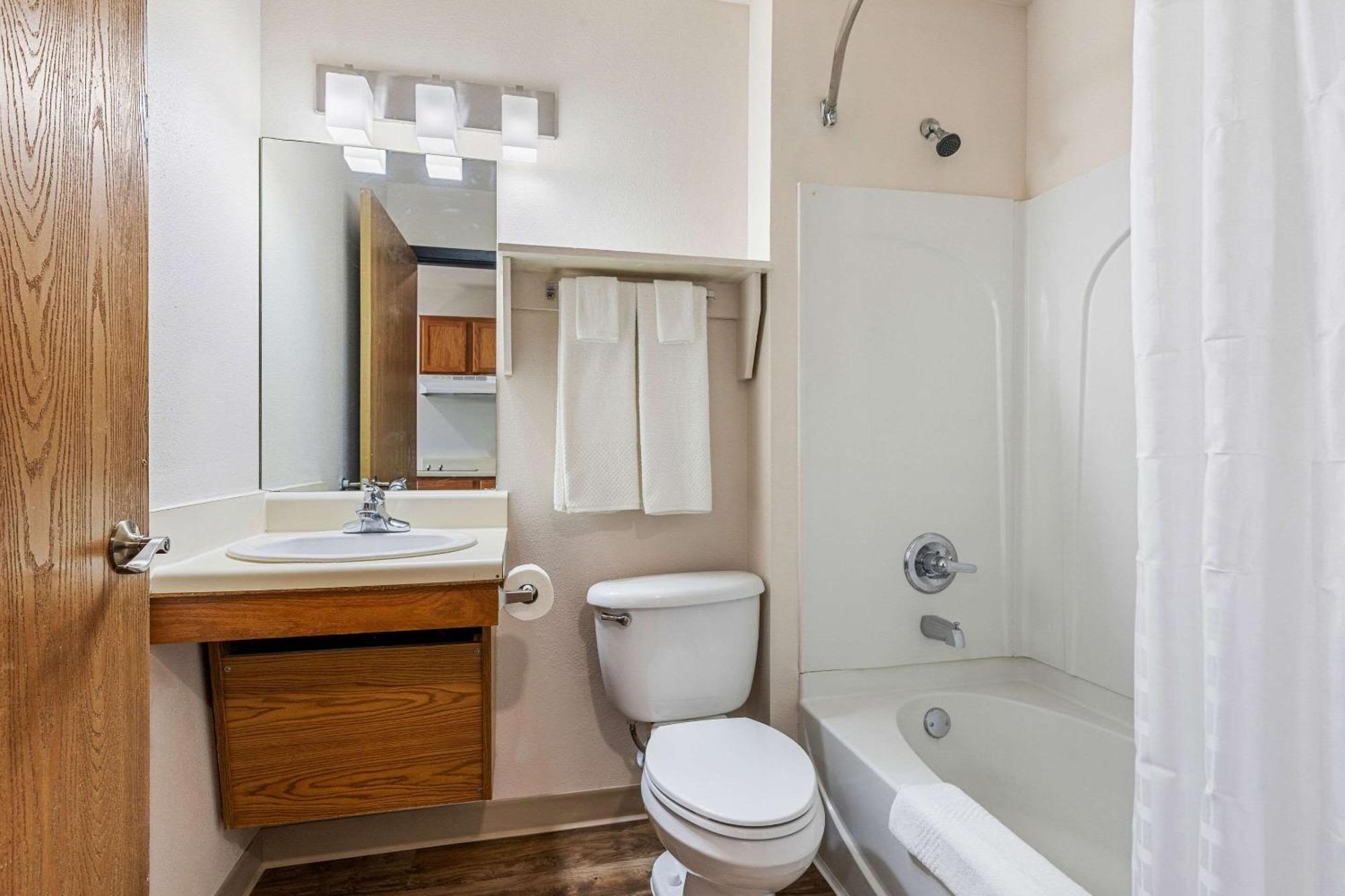 Woodspring Suites Tulsa Dış mekan fotoğraf