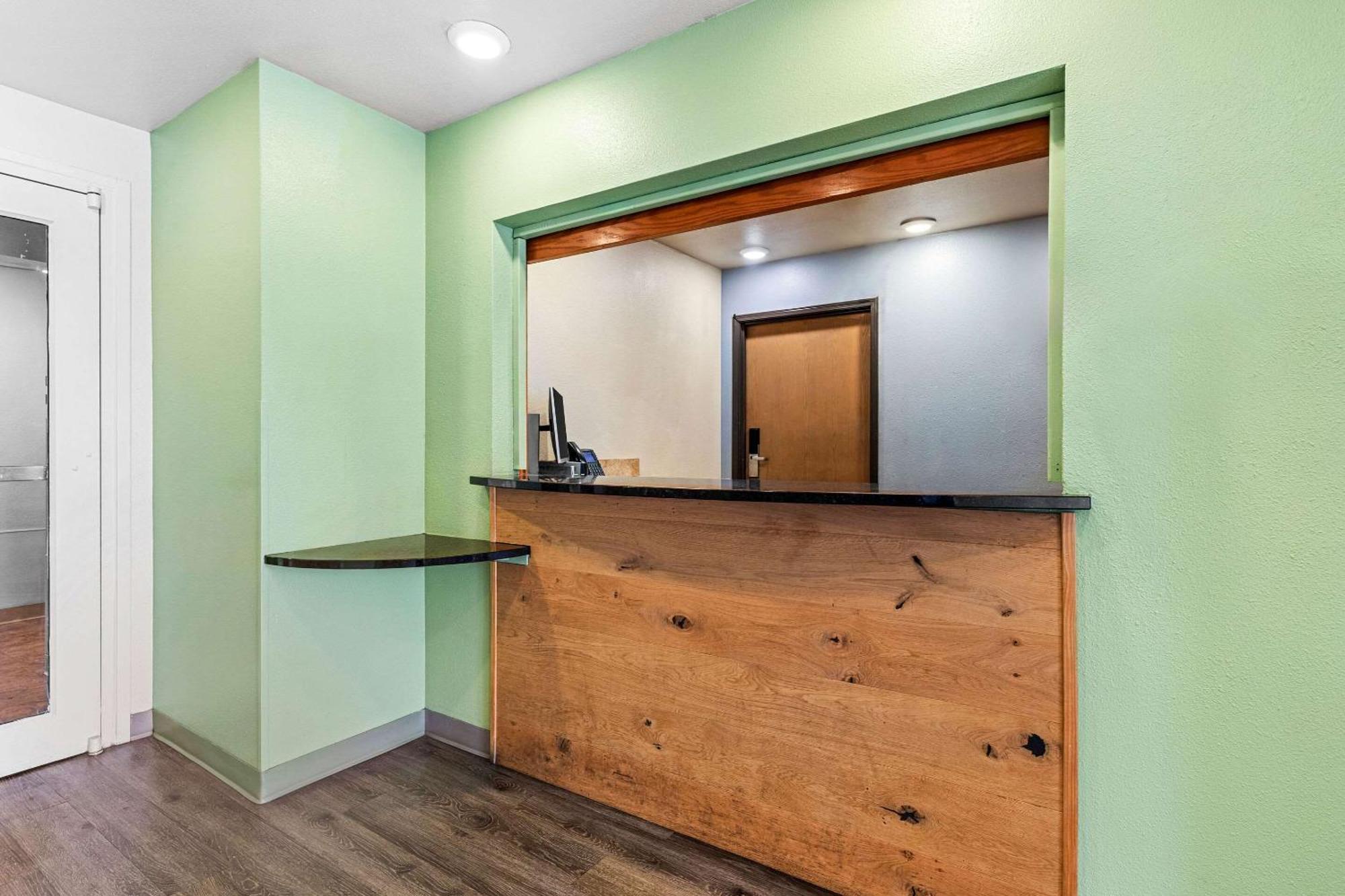 Woodspring Suites Tulsa Dış mekan fotoğraf