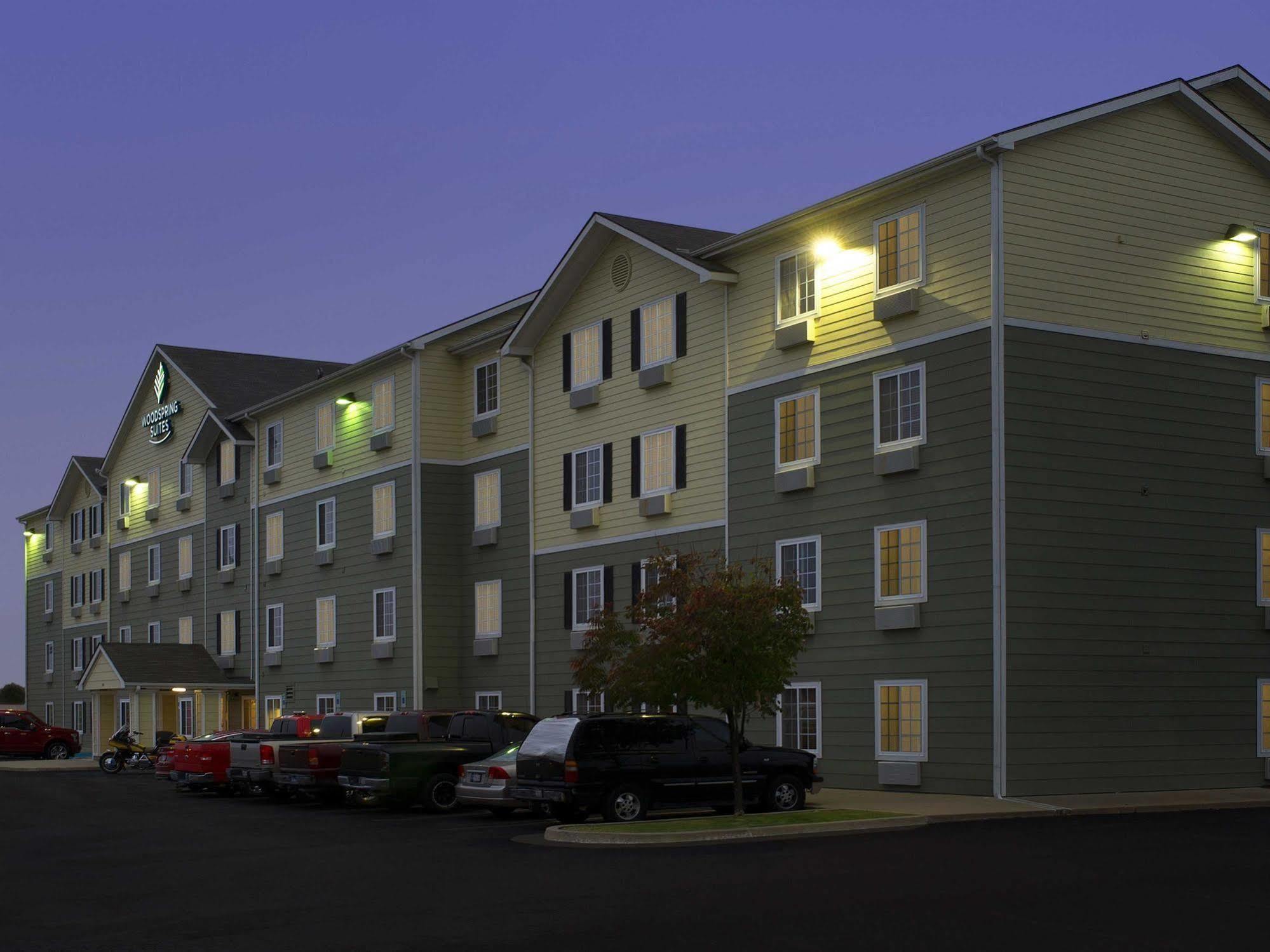 Woodspring Suites Tulsa Dış mekan fotoğraf