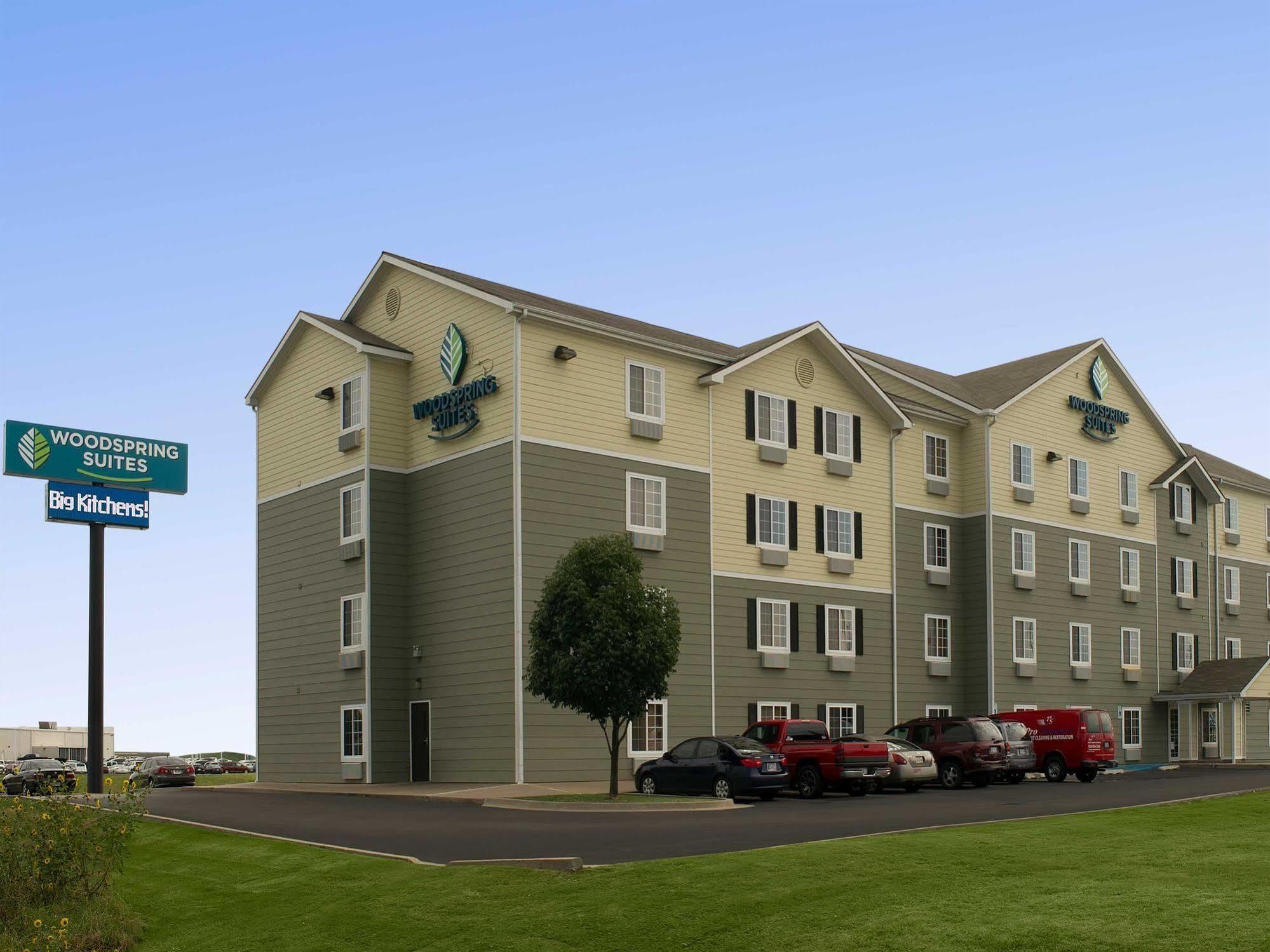Woodspring Suites Tulsa Dış mekan fotoğraf